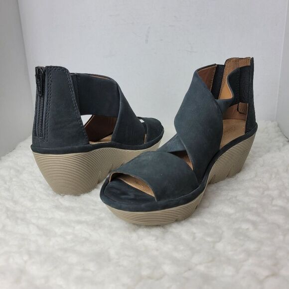 Ted Baker Women's Sandals Size 10 US  40 EUR Large Buckle White Leather Slide - Picture 5 of 8